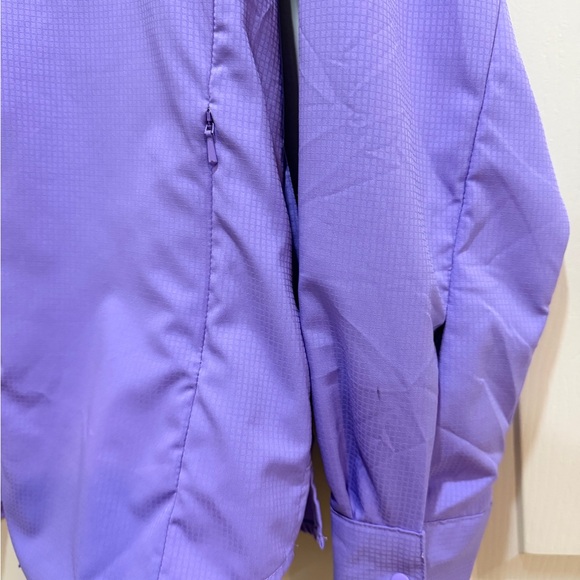 Columbia Women’s Fishing Shirt - Picture 3 of 3